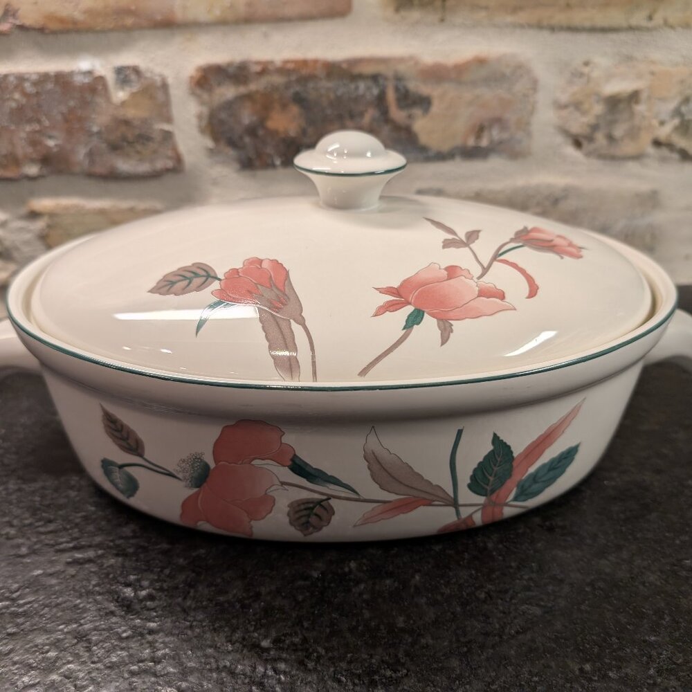 Mikasa Silk Flowers Large Oval Bake & Serve ULTRA CERAM CASSEROLE TUREEN Japan